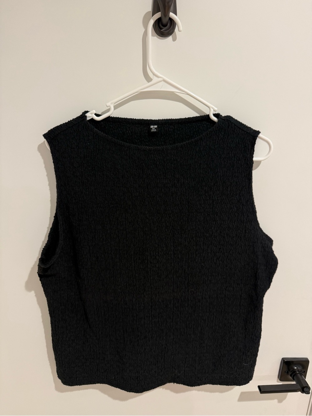 Uniqlo Black Textured Sleeveless Tank